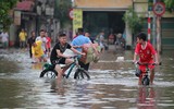 Hà Nội: Sân chơi biến thành 